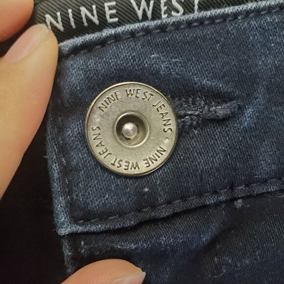 Nine West Jeans Womens Size 10 Blue Cigarette Fit Skinny Leg Stretch Denim - Picture 9 of 11